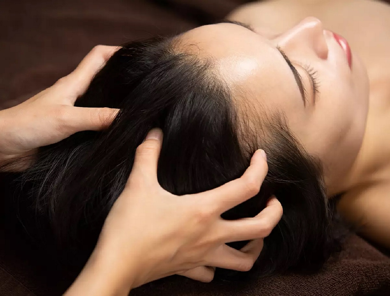 Apprenez les techniques du massage crânien en ligne